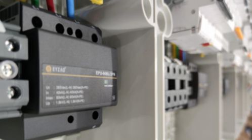 保護你的配電箱:如何明智地選擇浪涌保護器-易造防雷 保護你的配電箱:如何明智地選擇浪涌保護器-易造防雷