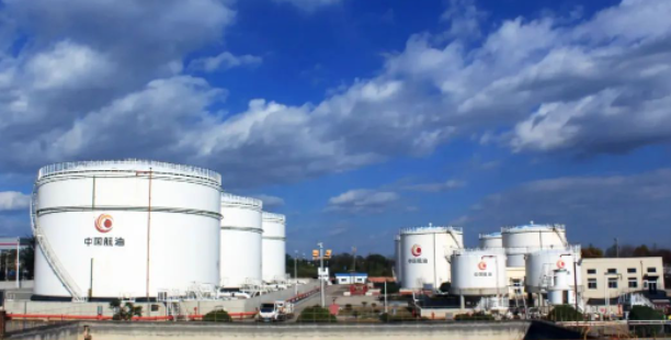 雷電預警系統助力油庫安全:解決油庫雷擊火災隱患 雷電預警系統助力油庫安全:解決油庫雷擊火災隱患