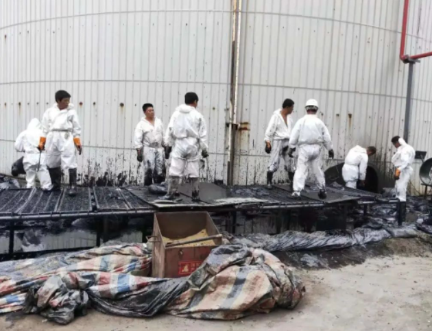 雷電預警系統助力油庫安全:解決油庫雷擊火災隱患 雷電預警系統助力油庫安全:解決油庫雷擊火災隱患