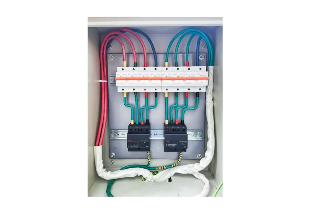 配電箱一級浪涌保護器該怎么選